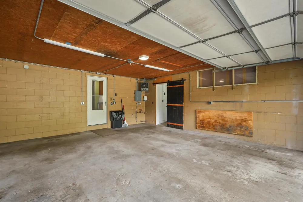 3695 Pinto Road Kalamazoo, MI 49004