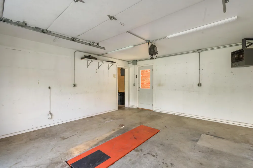 3695 Pinto Road Kalamazoo, MI 49004