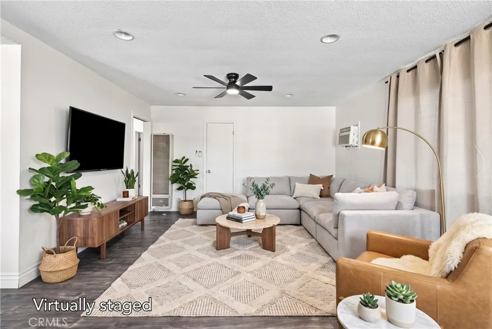 561 Lanier St Hemet, CA 92543