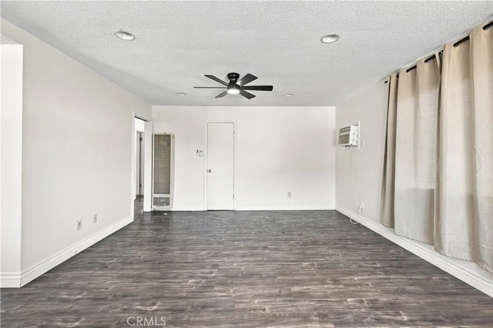 561 Lanier St Hemet, CA 92543