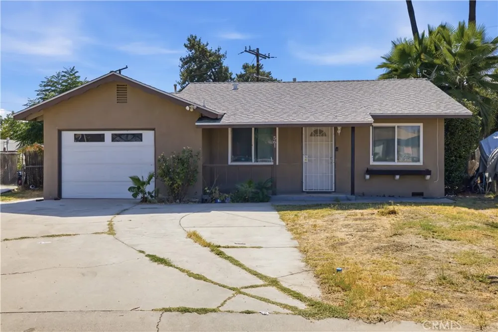 561 Lanier St Hemet, CA 92543