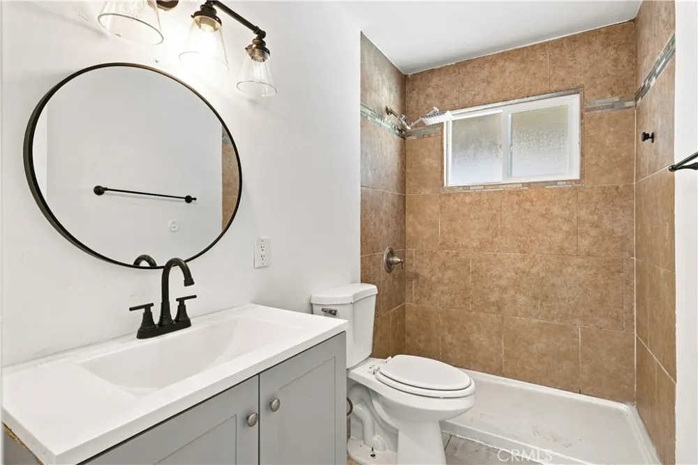 561 Lanier St Hemet, CA 92543