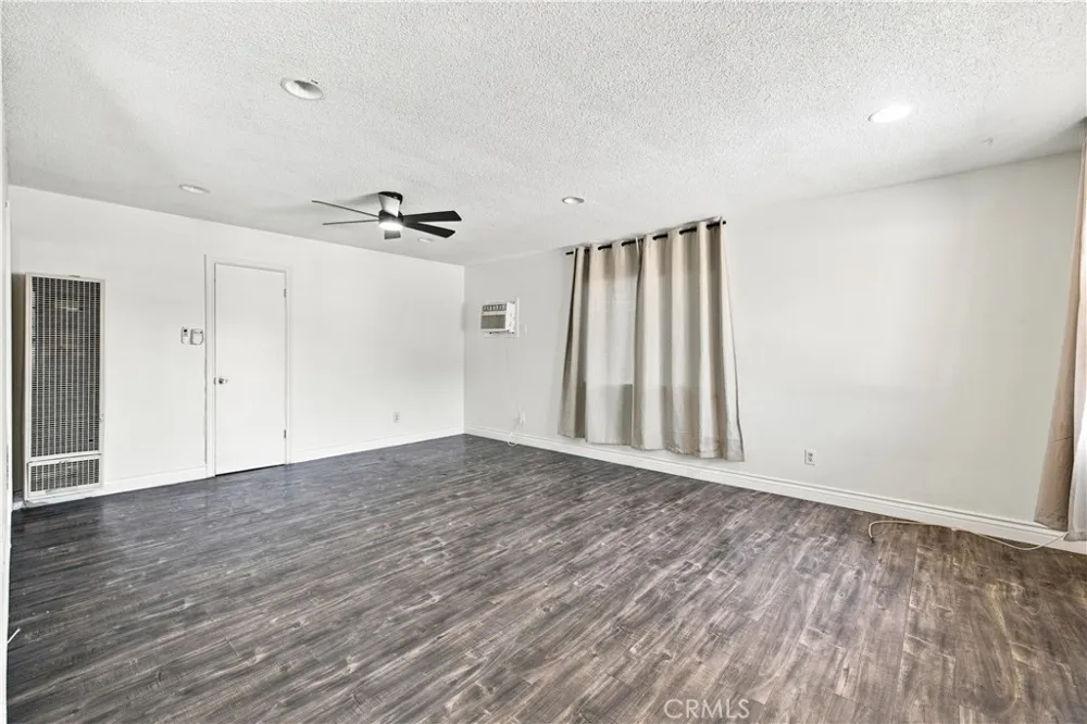 561 Lanier St Hemet, CA 92543