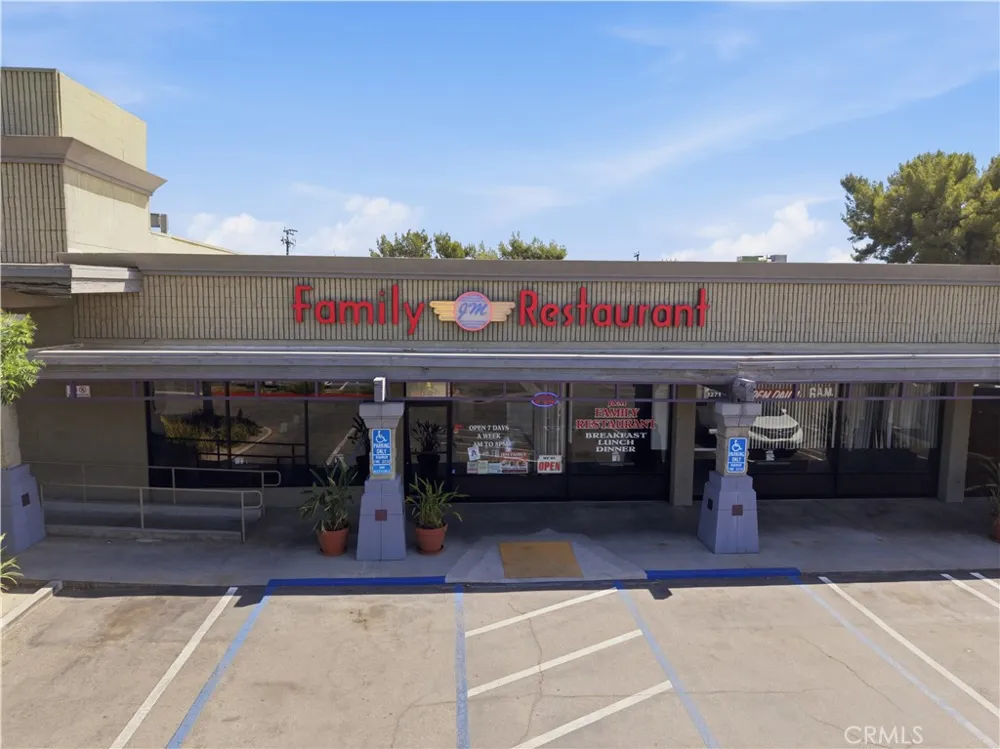 561 Lanier St Hemet, CA 92543