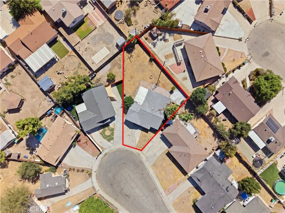 561 Lanier St Hemet, CA 92543