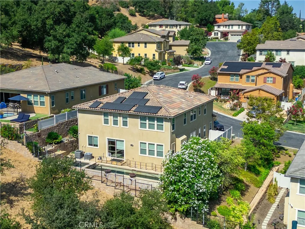 4948 Hydepark Drive Agoura Hills, CA 91301