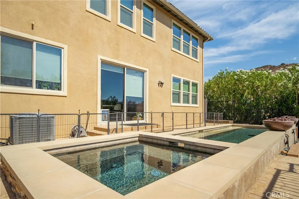 4948 Hydepark Drive Agoura Hills, CA 91301