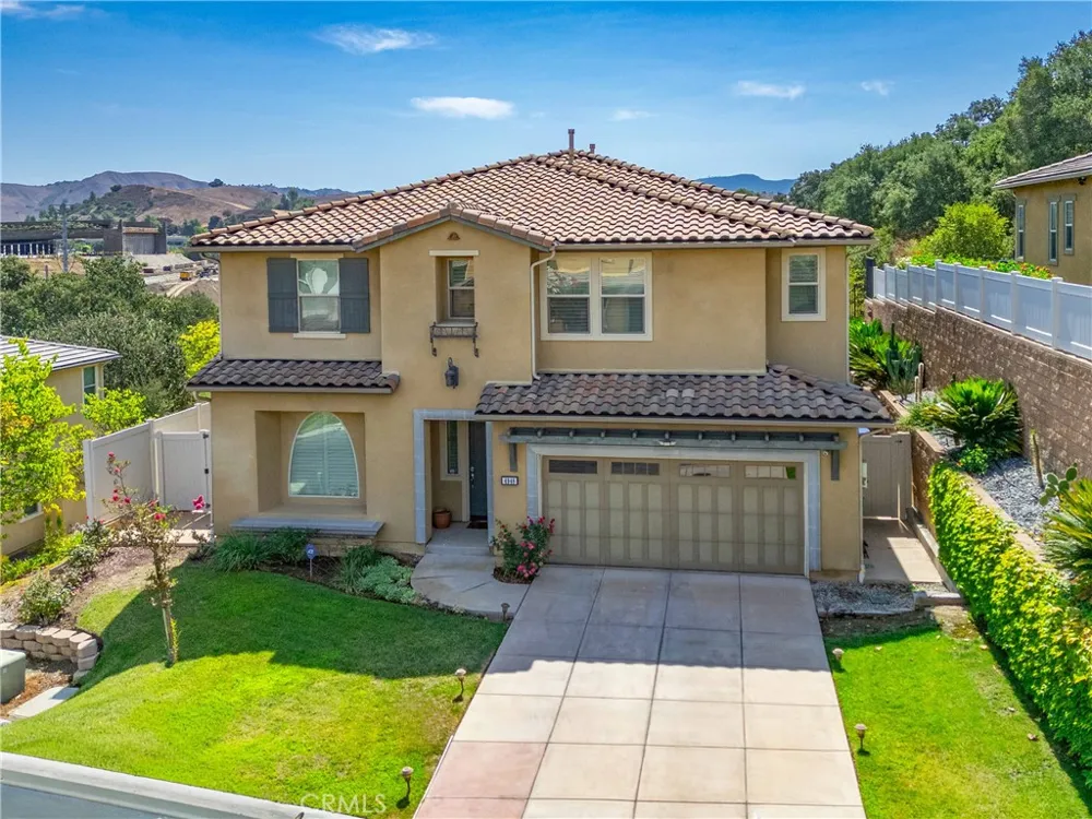 4948 Hydepark Drive Agoura Hills, CA 91301