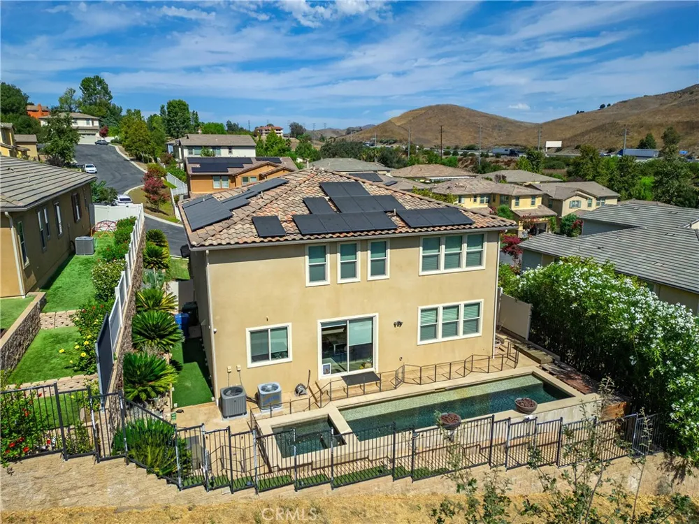 4948 Hydepark Drive Agoura Hills, CA 91301