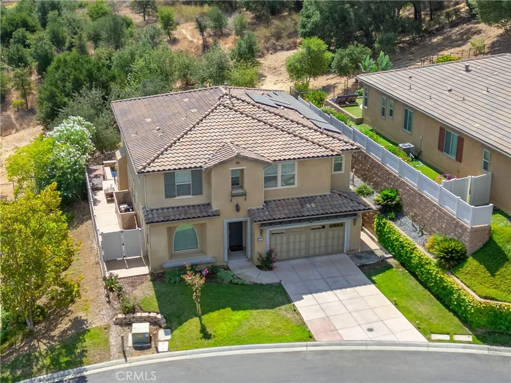 4948 Hydepark Drive Agoura Hills, CA 91301