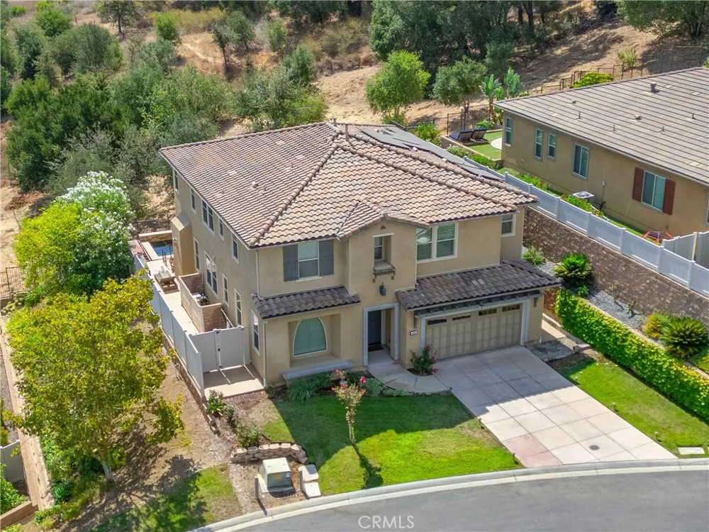 4948 Hydepark Drive Agoura Hills, CA 91301