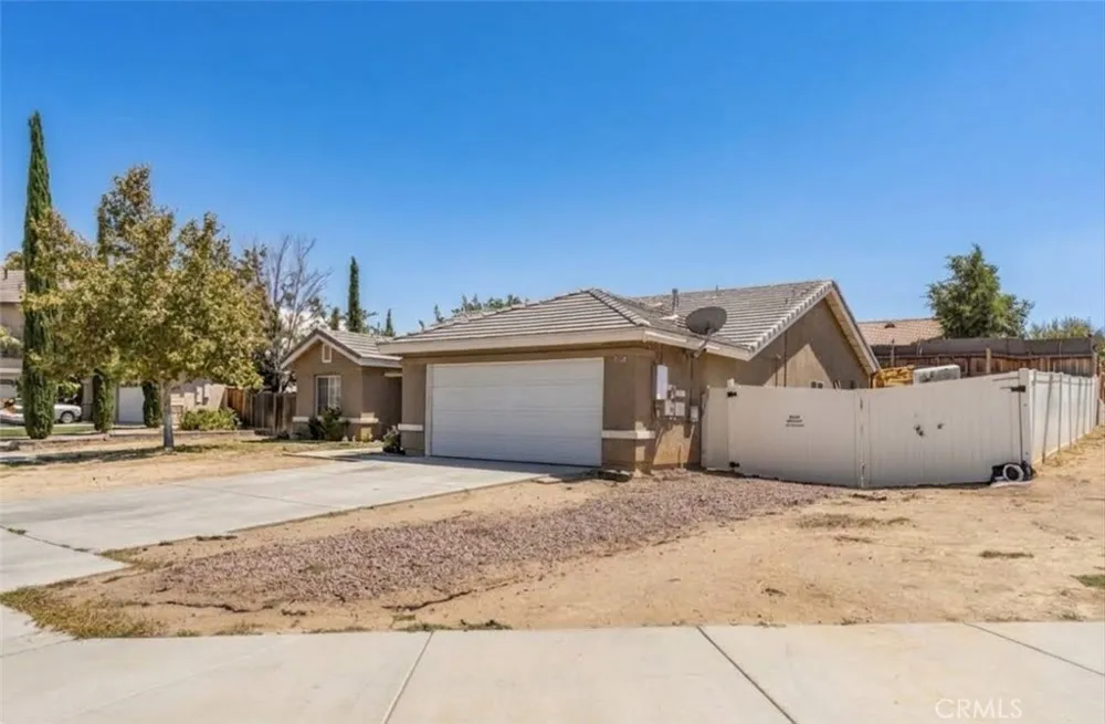 12621 Garden Victorville, CA 92395