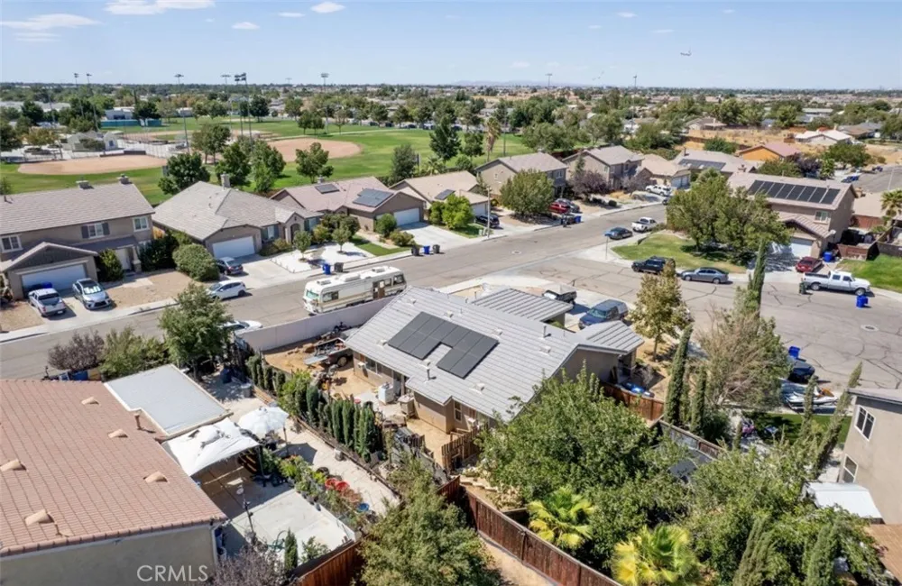 12621 Garden Victorville, CA 92395