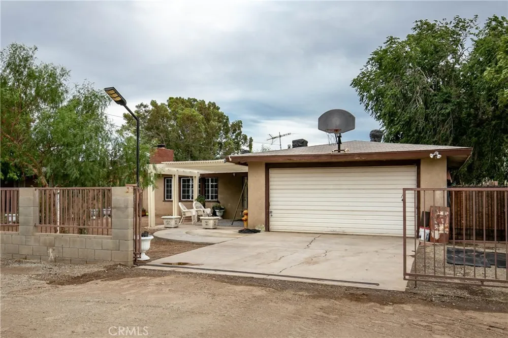 2618 E Avenue Q4 Palmdale, CA 93550