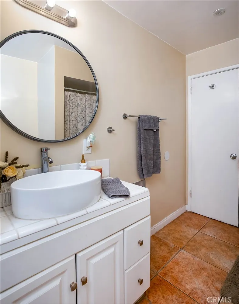 2618 E Avenue Q4 Palmdale, CA 93550