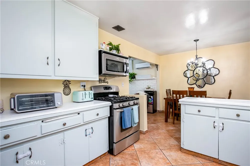 2618 E Avenue Q4 Palmdale, CA 93550