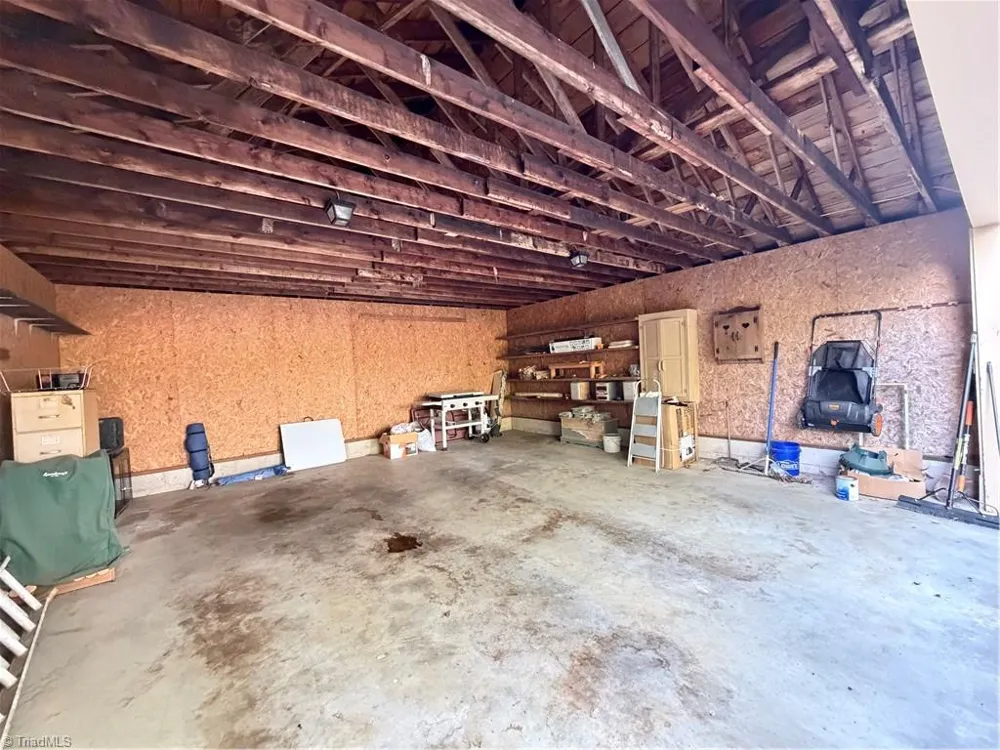 16 Vivian Street Thomasville, NC 27360
