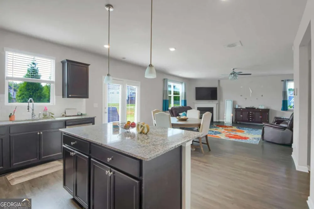 6806 Creekgate WAY Douglasville, GA 30134
