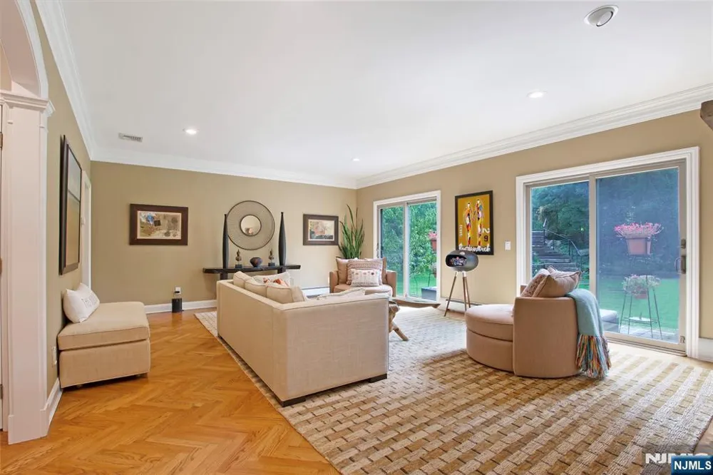 102 Seminary Drive Mahwah, NJ 07430