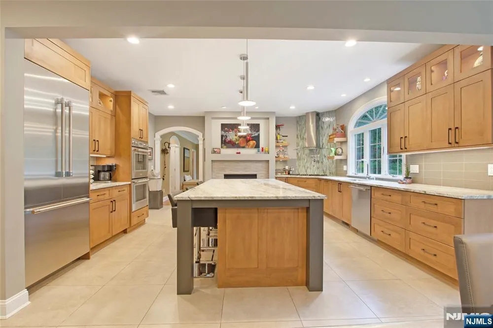 102 Seminary Drive Mahwah, NJ 07430