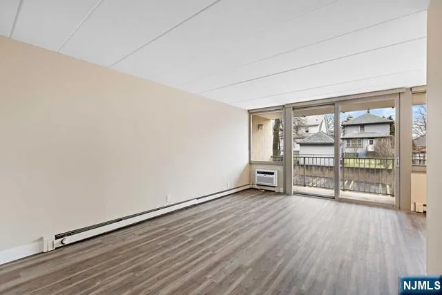 515 Anderson Avenue 2H Cliffside Park, NJ 07010