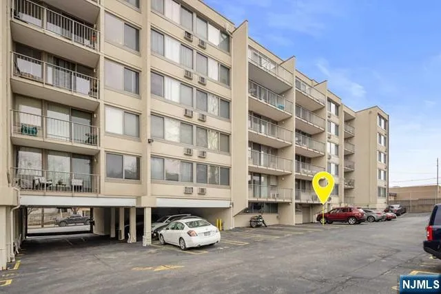 515 Anderson Avenue 2H Cliffside Park, NJ 07010