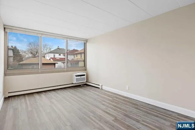 515 Anderson Avenue 2H Cliffside Park, NJ 07010