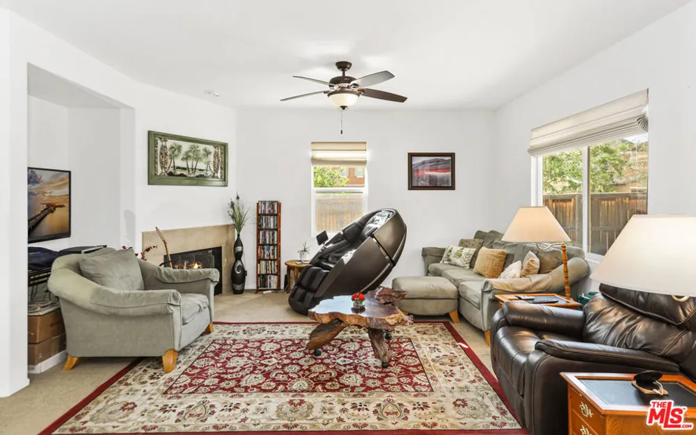 2167 Snowberry Lane Mentone, CA 92359
