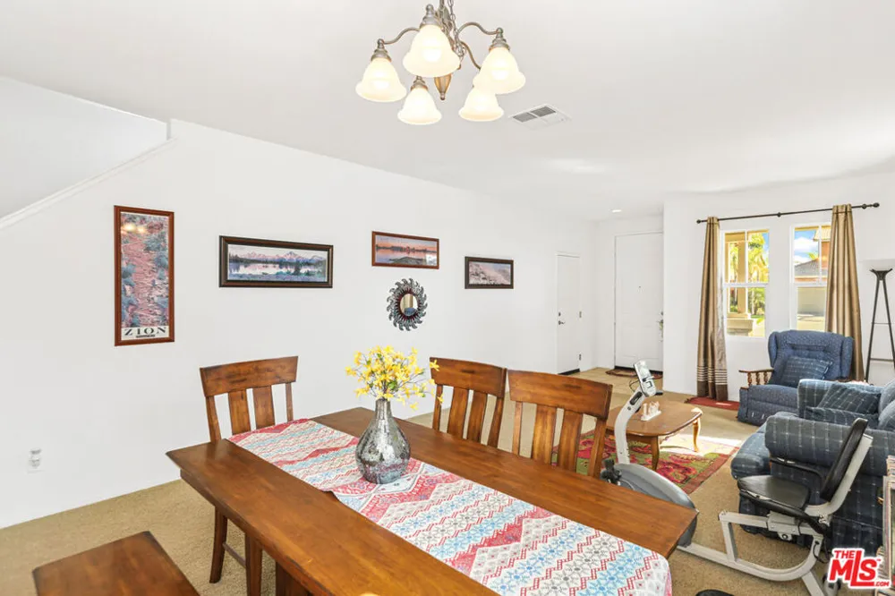 2167 Snowberry Lane Mentone, CA 92359