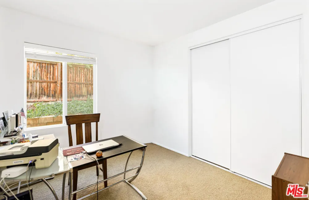 2167 Snowberry Lane Mentone, CA 92359