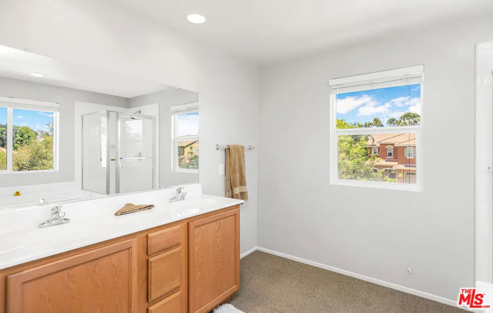 2167 Snowberry Lane Mentone, CA 92359