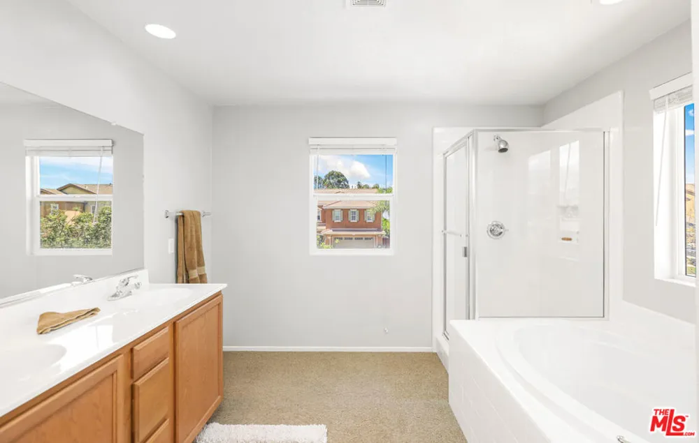 2167 Snowberry Lane Mentone, CA 92359