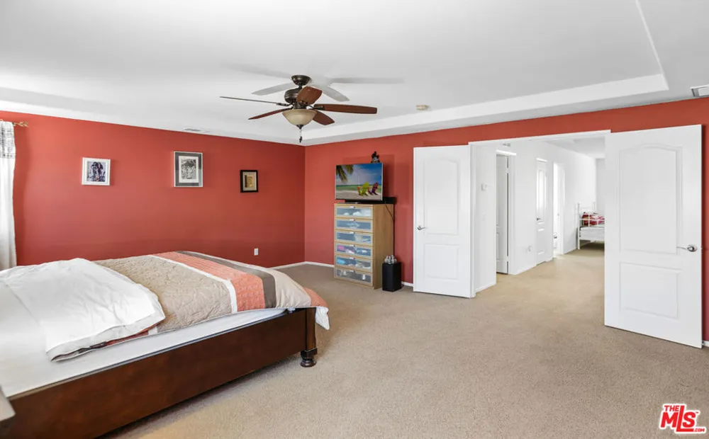 2167 Snowberry Lane Mentone, CA 92359