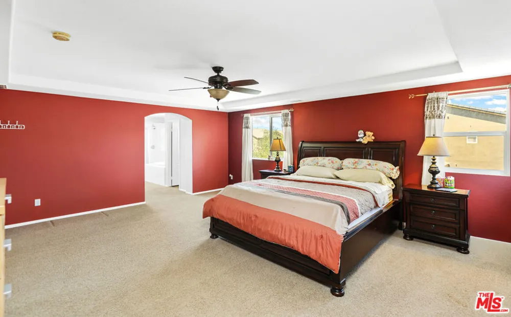 2167 Snowberry Lane Mentone, CA 92359