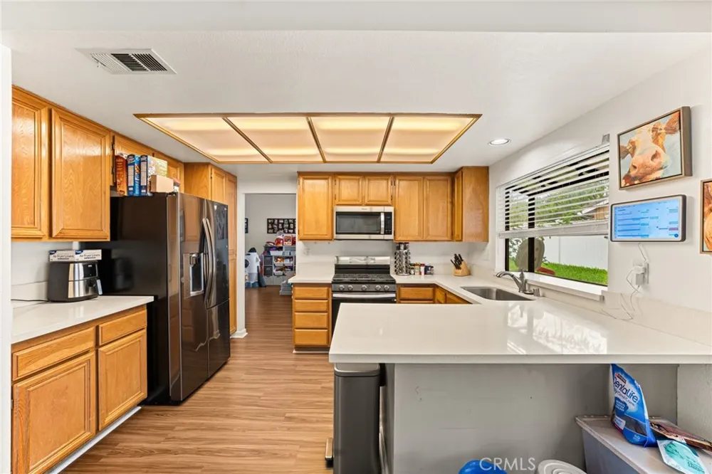 389 Conestoga Road San Dimas, CA 91773