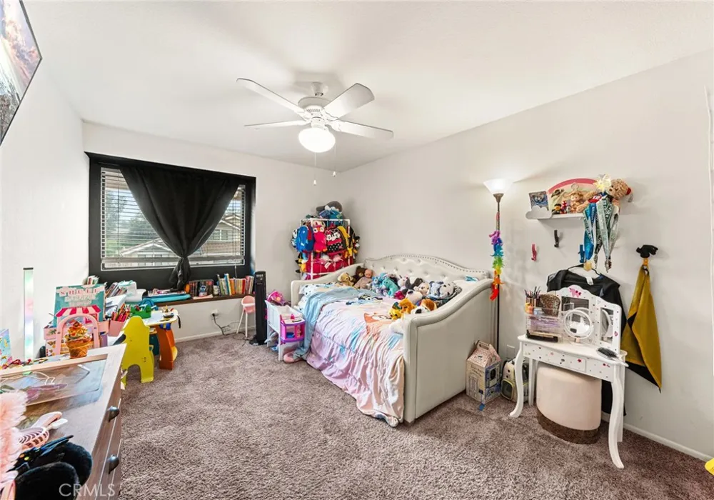 389 Conestoga Road San Dimas, CA 91773