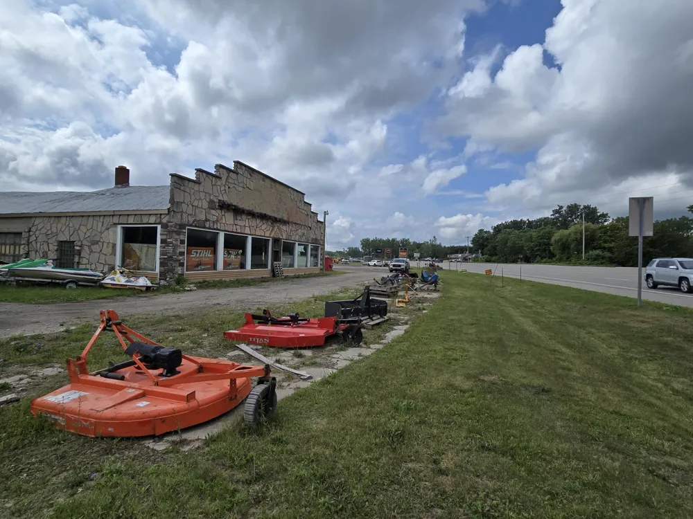 4433 S Huron Road Standish, MI 48658