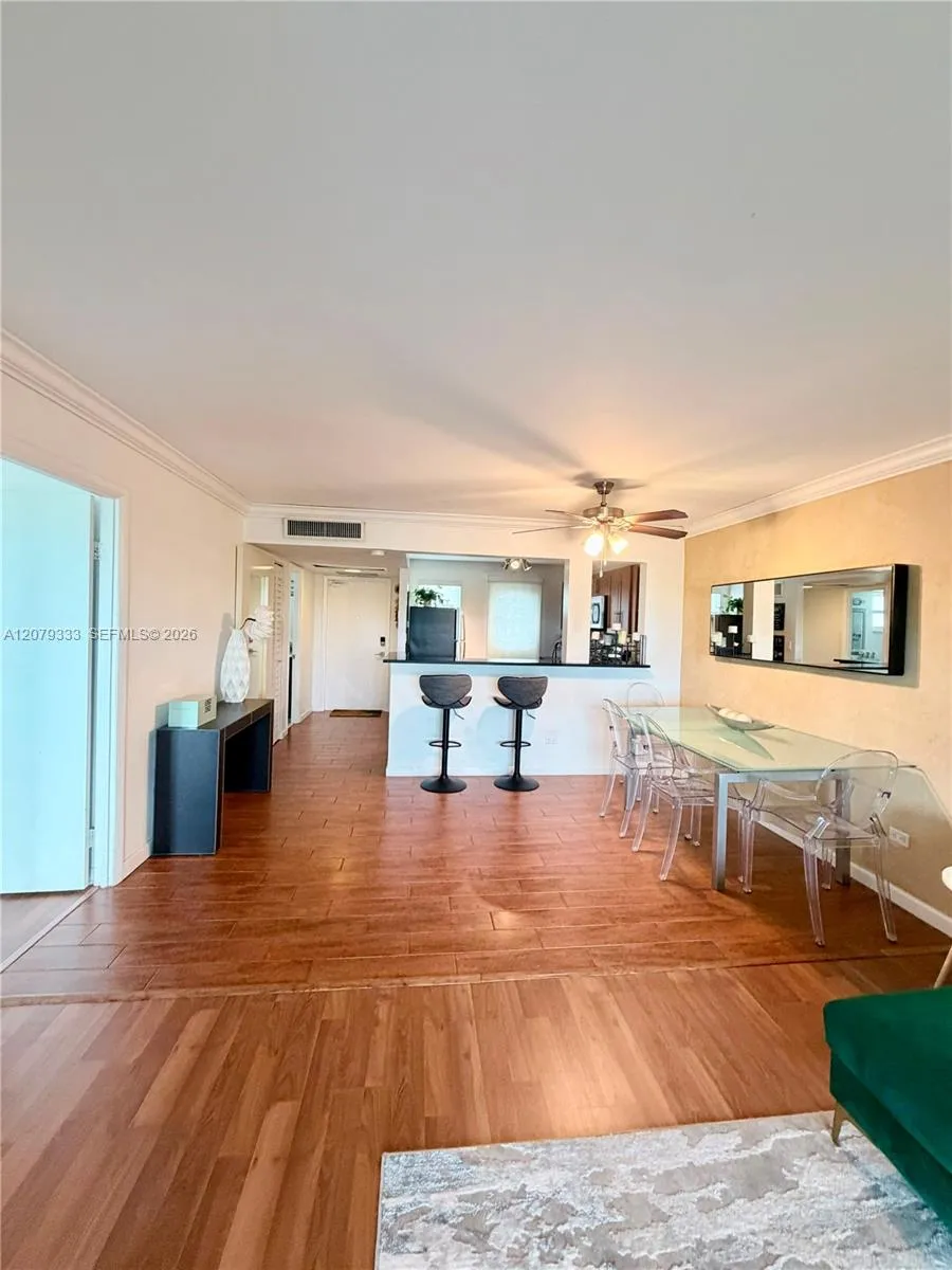 445 NE 195th St #430 Miami, FL 33179