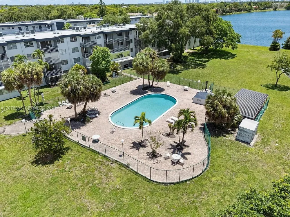445 NE 195th St #430 Miami, FL 33179