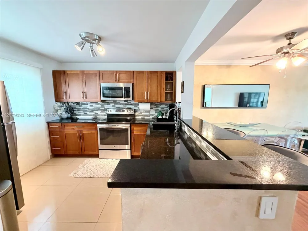 445 NE 195th St #430 Miami, FL 33179