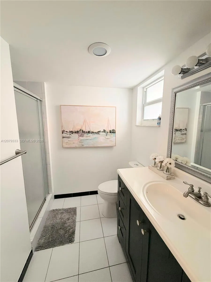 445 NE 195th St #430 Miami, FL 33179