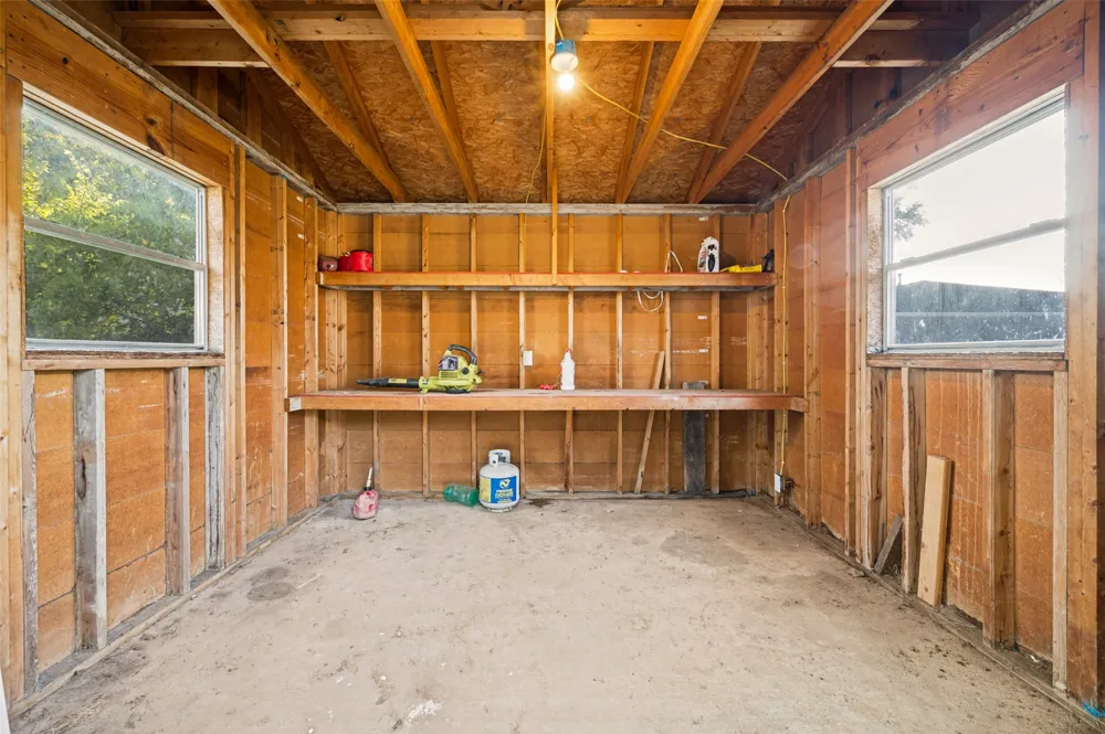 101 Sara Court Collinsville, TX 76233