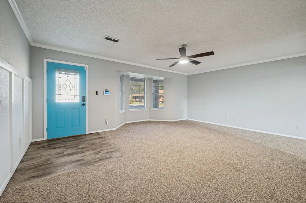 101 Sara Court Collinsville, TX 76233