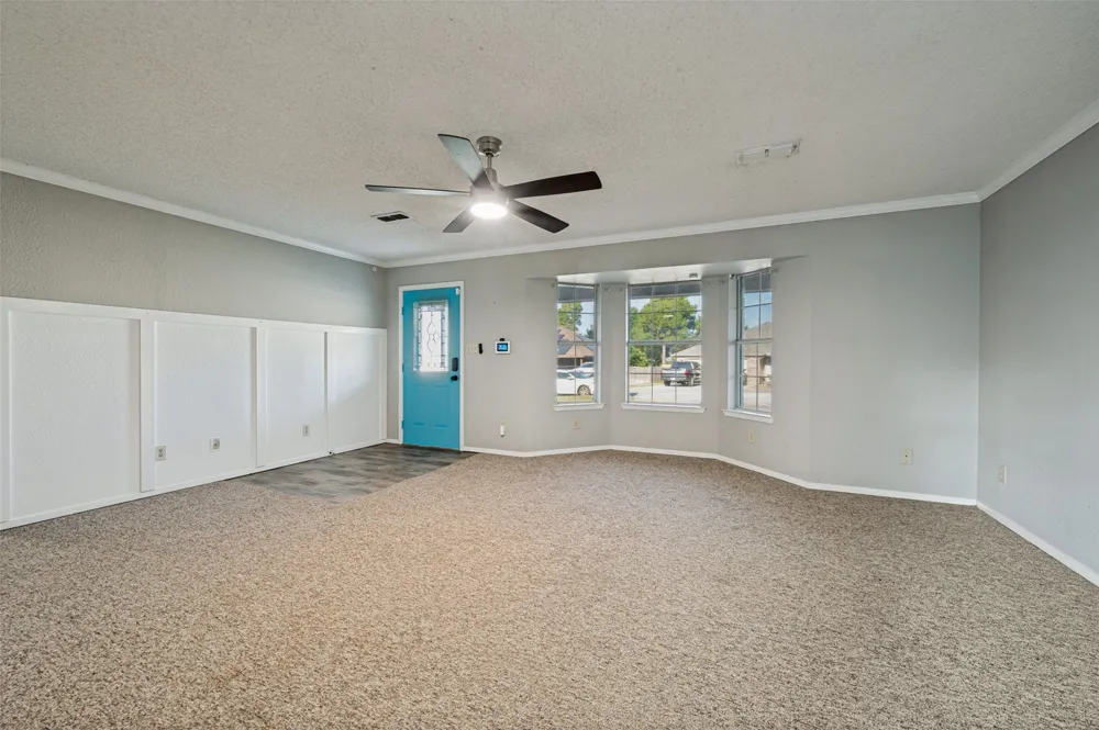 101 Sara Court Collinsville, TX 76233