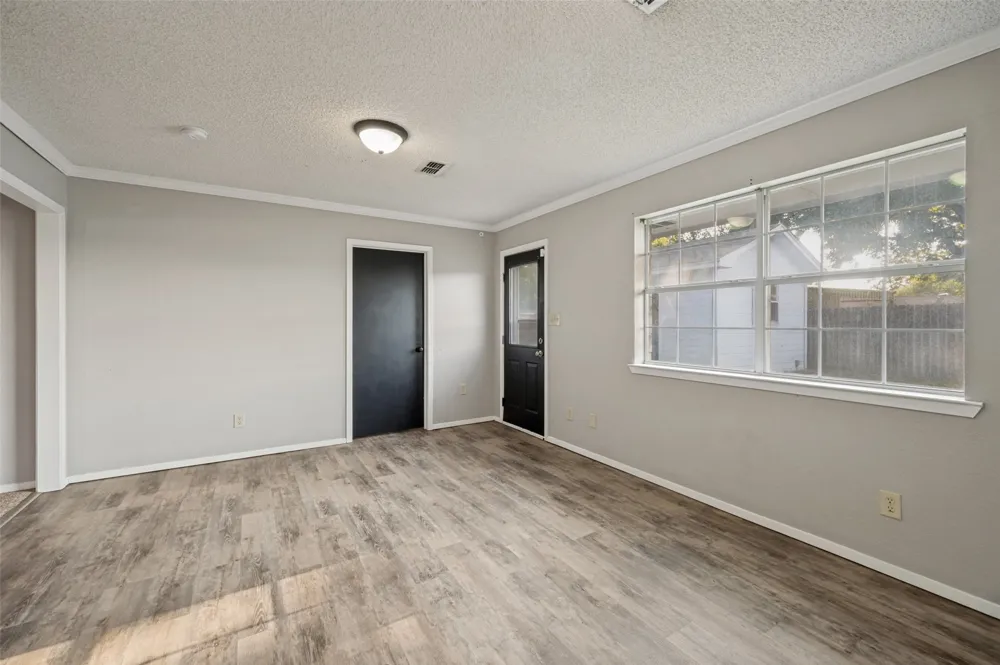 101 Sara Court Collinsville, TX 76233