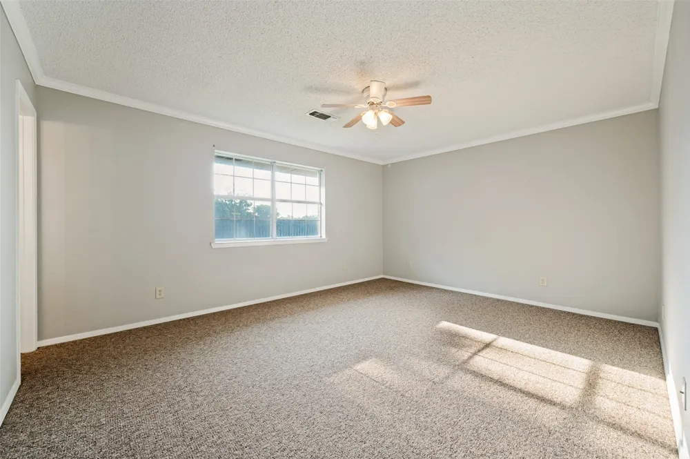 101 Sara Court Collinsville, TX 76233