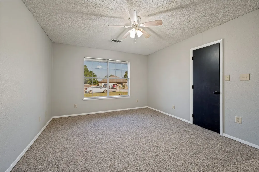 101 Sara Court Collinsville, TX 76233