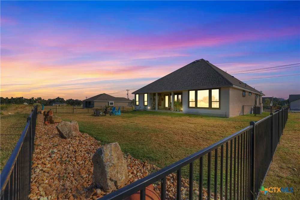 505 John Price Blanco, TX 78606