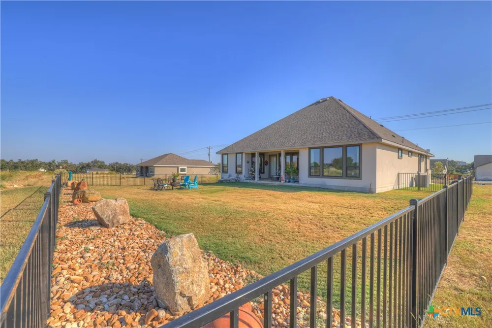 505 John Price Blanco, TX 78606