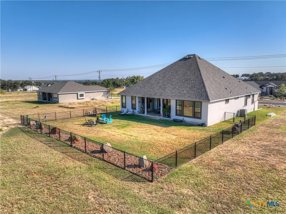 505 John Price Blanco, TX 78606